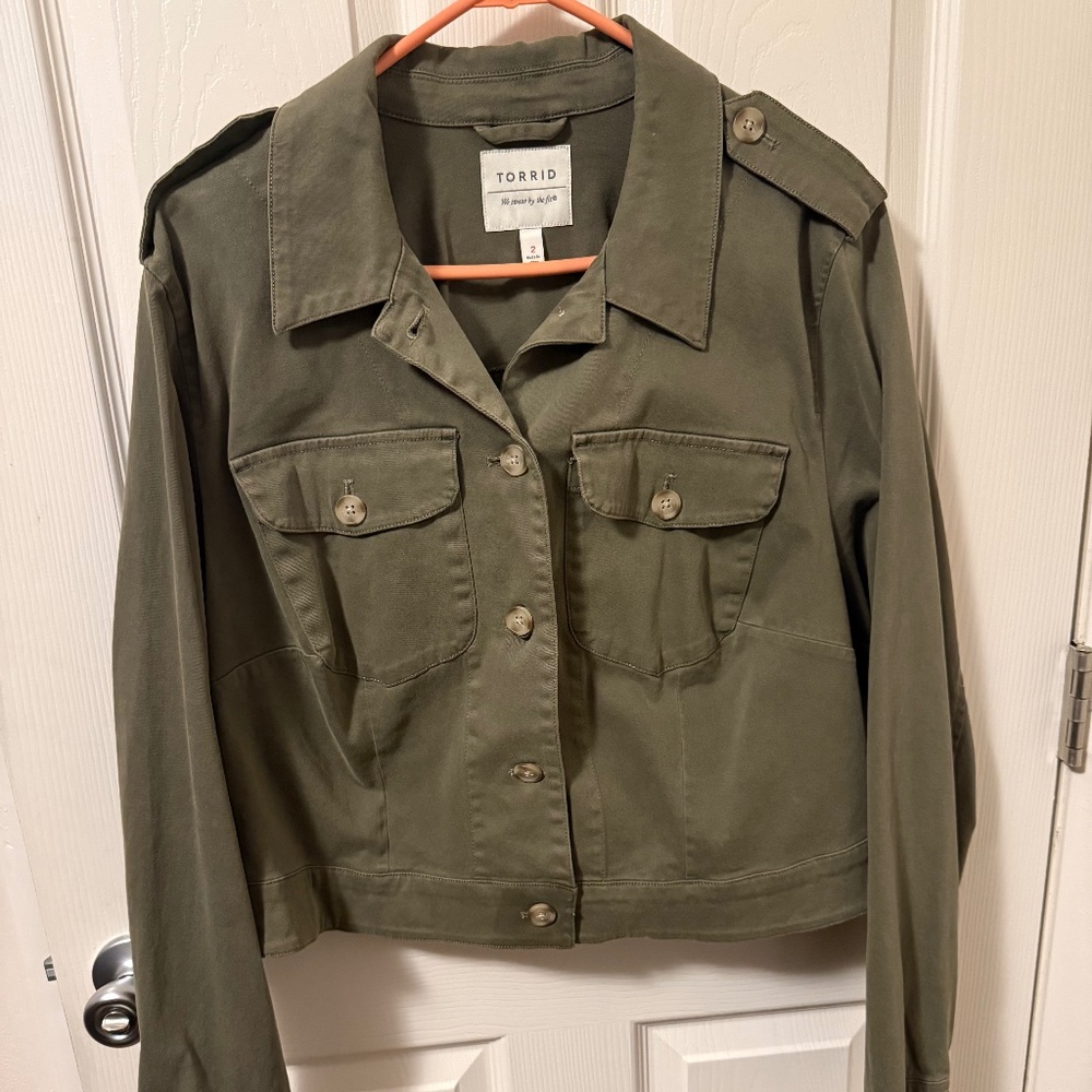 Like new Torrid cropped Military style jacket